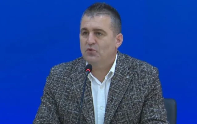 “Sokol Olldashi na paralajmëroi”, Elezi: PD është subjekt politik i i familjes Berisha