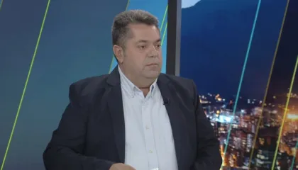 “Sot nuk ka një forcë politike, që…”/ Gazetari zhvillon analizën: PD nuk e kthen dot në kapital politik situatën