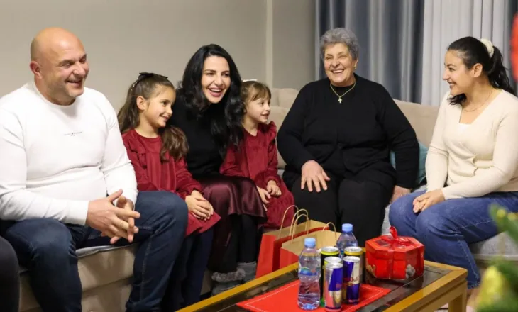 SPAK kërkon arrestimin e saj/ Balluku “reagon”, shfaqet e buzëqeshur duke festuar