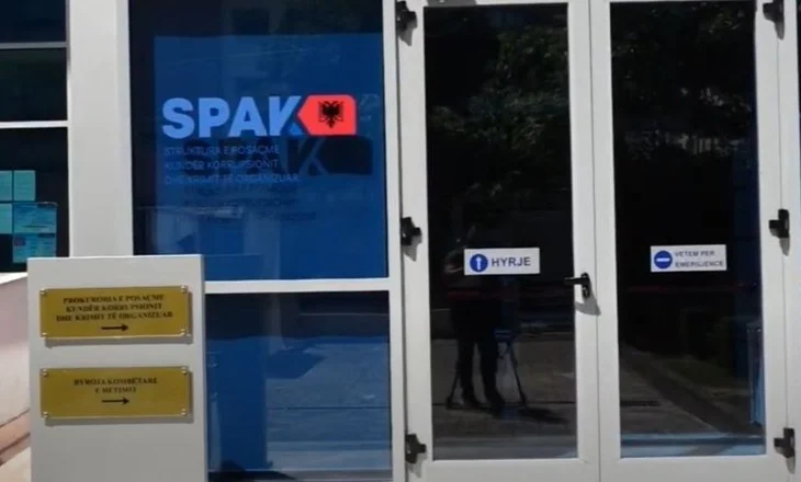 SPAK “zbërthen” skemën e arrestimit të grupit “Rraja”, sekuestrohen makina, mijëra euro e dollarë