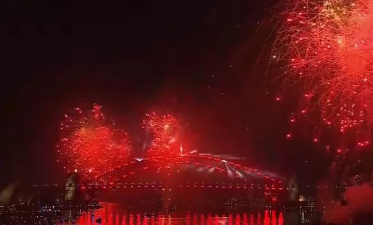 Spektakël fishekzjarresh! Viti i ri 2026 mbërrin në Australi