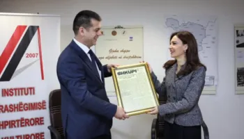 Spiropali nga Shkupi: Gjuha shqipe, gjuhë zyrtare në Maqedoninë e Veriut, të respektohet në ligj dhe në praktikë