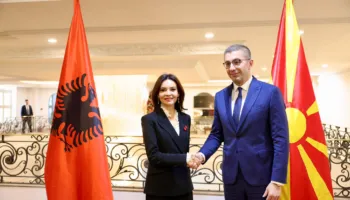 Spiropali pritet nga Mickoski: Faktori shqiptar në RMV, nxitës i rëndësishëm i proceseve eurointegruese