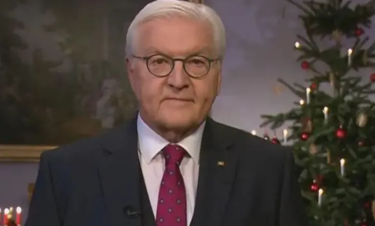 Steinmeier uron Krishtlindjen: Kjo ditë është dritë shprese në kohë errësire globale