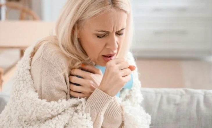 Studim/ Rreziku i vdekjes brenda dy viteve 69% më i lartë për pacientët e shtruar në spitalme Covid