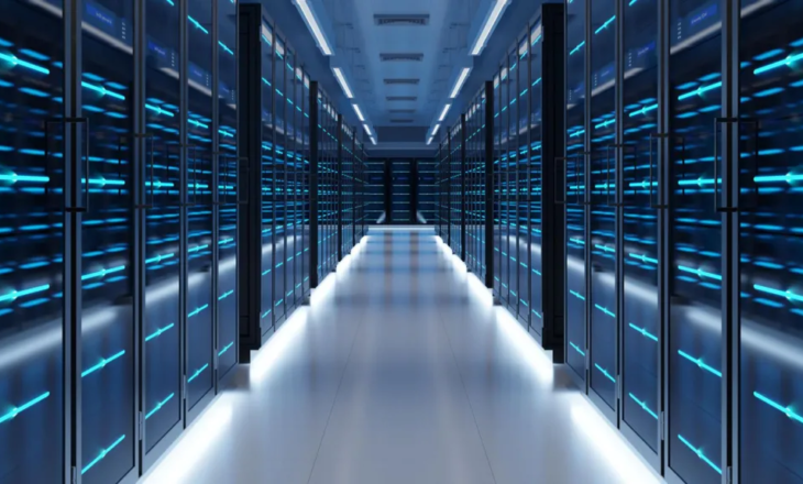 Studimi: Një në tre të rritur përdorin inteligjencën artificiale për mbështetje emocionale