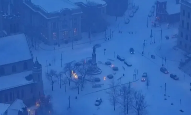 Stuhia e borës, anulohen fluturimet në SHBA! Edhe vendet nordike përfshihen nga një stuhi e fuqishme