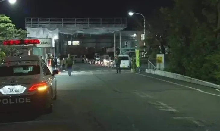 Sulm me thikë në një fabrikë në Japoni, plagosen 14 persona