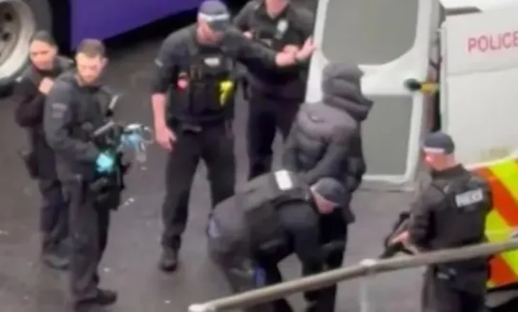 Sulmi në Londër, kaos në Aeroportin Heathrow/ Pasagjerët të shqetësuar për fluturimet e tyre, 21 persona të lënduar