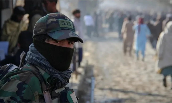 Sundimtarët talebanë të Afganistanit kryejnë ekzekutime publike në stadiumin sportiv