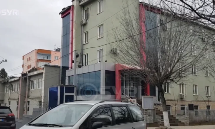 SYRI TV/ Dibër, prokurori kërkon hetimin e eprorit të tij, mollë sherri mjeti i sekuestruar si provë