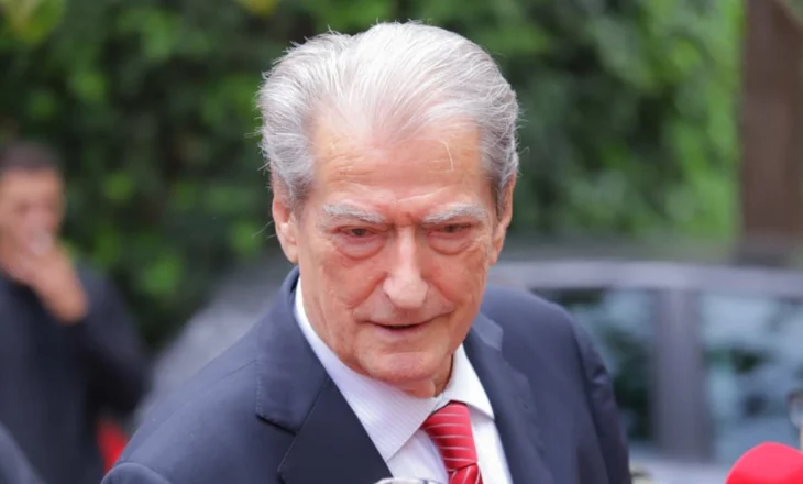 “Ta vazhdojë sa të ketë qejf”, Berisha ashpërson gjuhën me Salianjin: Nuk ka mashtrues më të madh…