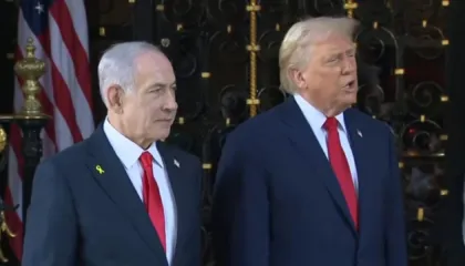Takimi i gjashtë mes Trump dhe Netanyahut për vitin 2025, kryeministri izraelit mbërrin në rezidencën e kreut të Shtëpisë së Bardhë në Florida