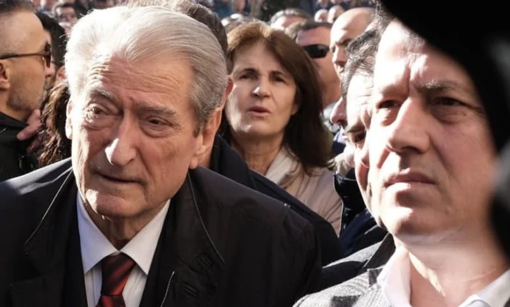 Takimi i Salianjit me më të votuarit! Berisha: Nuk do lejojmë gjueti shtrigash në parti