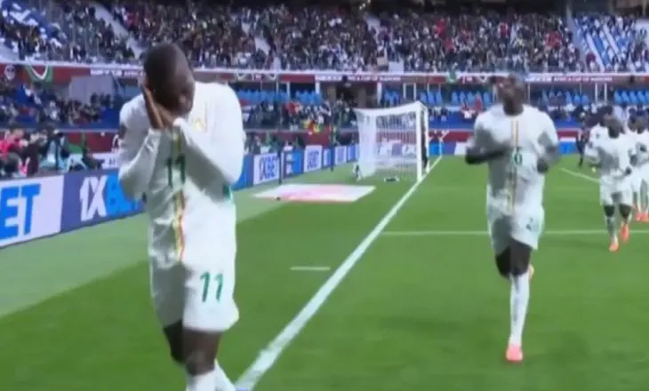 Te Bayern nuk bind, por te kombëtarja është “bishë”. Senegali e nis me këmbë të mbarë, shkëlqen Jackson (video)