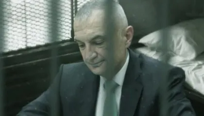 “Të gjithë të bashkohen në protestën e 22 Dhjetorit”/ Meta thirrje të fortë, nga qelia: Koha për t’i dhënë fund…