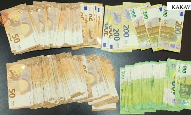 Tentoi të nxirrte nga Shqipëria më shumë se 22 mijë euro/ Kakavijë arrestohet 54-vjeçari