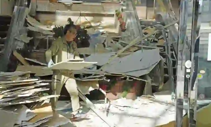 Tërmet i fuqishëm me magnitudë 7.6 dhe cunami në Japoni, dhjtëra të plagosur