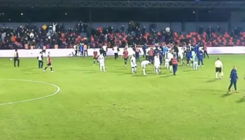 Teuta thirrje FSHF-së: Merrni masa për dhunën në Vlorë, lojtarët tanë u goditën