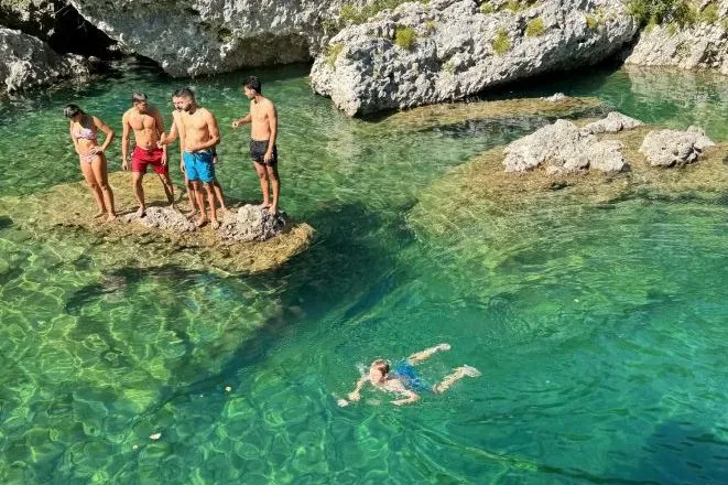 The Guardian: Shqipëria mes vendeve të preferuara evropiane për britanikët