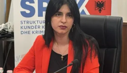 THELLOHET SKANDALI I AKSHI-t/ Bashkëshorti i Drejtoreshës së Krimit Kibernetik në Polici shoqërues i Agasit, SPAK i bastis banesën