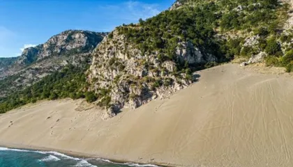 Tjetërsimi i pronave te ‘Rana e Hedhun’! Ndryshon masa për 5 zyrtarë! Arrest me burg për ish-kreun e ASHK