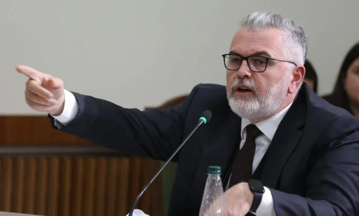 Toni Gogu thyen heshtjen për çështjen Balluku: Qeveria do ta zbatojë vendimin që do të japë gjykata