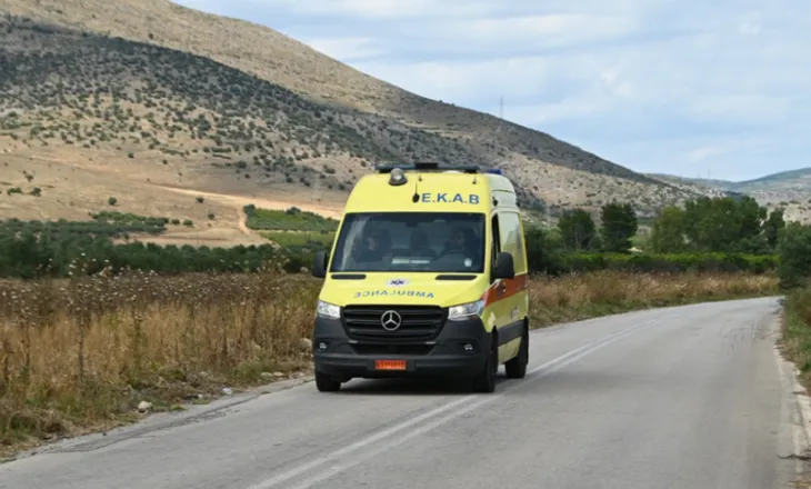 Tragjedi në Greqi, vëlla e motër gjenden pa jetë në banesën e tyre, ja çfarë dyshohet