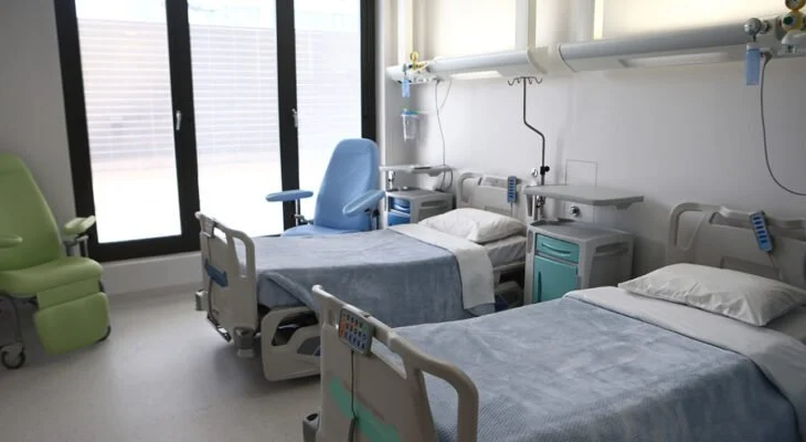 Tragjedi në Zakynthos, pit bulli i familjes i merr jetën fëmijës 18-muajsh