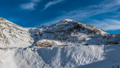 Tragjike në Greqi/ U nisën për të bërë ‘hiking’ në malin e mbuluar nga bora, katër alpinistë humbin jetën nga orteku