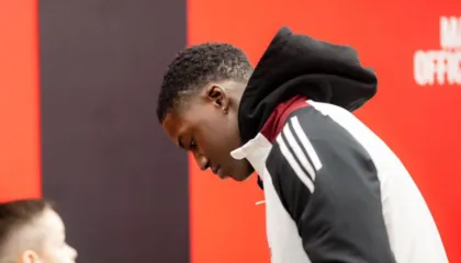 Trajneri Amorim e lë në stol, drejtuesit e United vendosin të mbajnë në “Old Trafford” talentin anglez