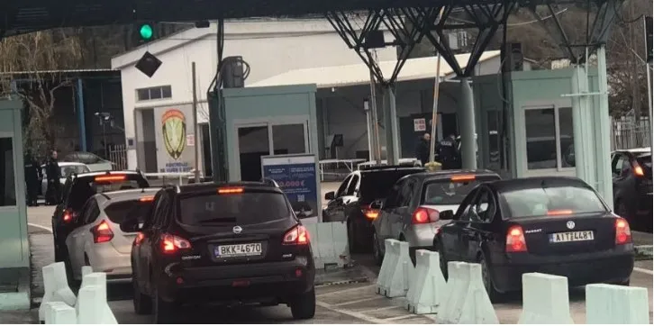 Tre shqiptarë të kërkuar arrestohen në doganën e Kakavijës