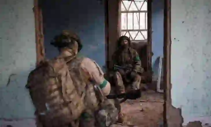 Tre tryeza, tre realitete të ndryshme dhe ende asnjë marrëveshje! Çfarë po ndodh me negociatat për Ukrainën