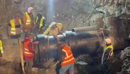 Tubi i çarë i ujit në Vlorë, si dritat e ikura të Qyteti Studenti në dimrin e ‘90-ës