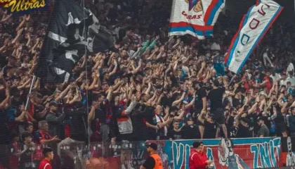 “Turp, ky nuk është futboll”! Tifozët e Vllaznisë reagojnë të irrituar me ekipin, nuk e kapërdijnë barazimin me Tiranën