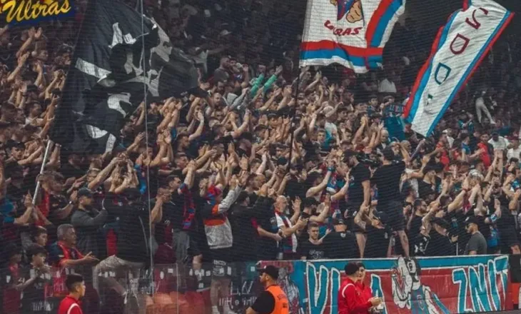 “Turp, ky nuk është futboll”! Tifozët e Vllaznisë reagojnë të irrituar me ekipin, nuk e kapërdijnë barazimin me Tiranën