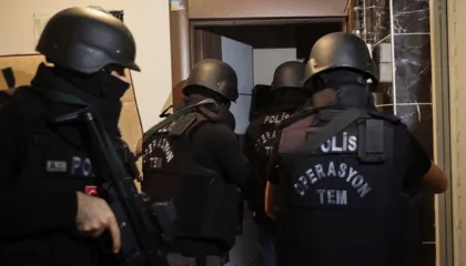 Turqi, shtatë oficerë policie të plagosur pas një shkëmbimi me armë me xhihadistë të ISIS-it