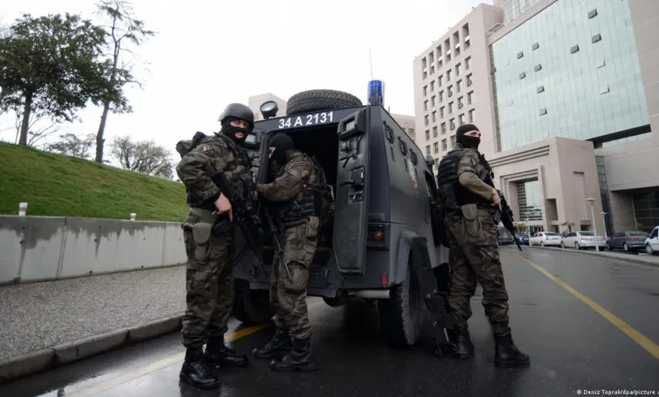 Turqia arreston të dyshuar të IS-it pas planifikimit të sulmeve