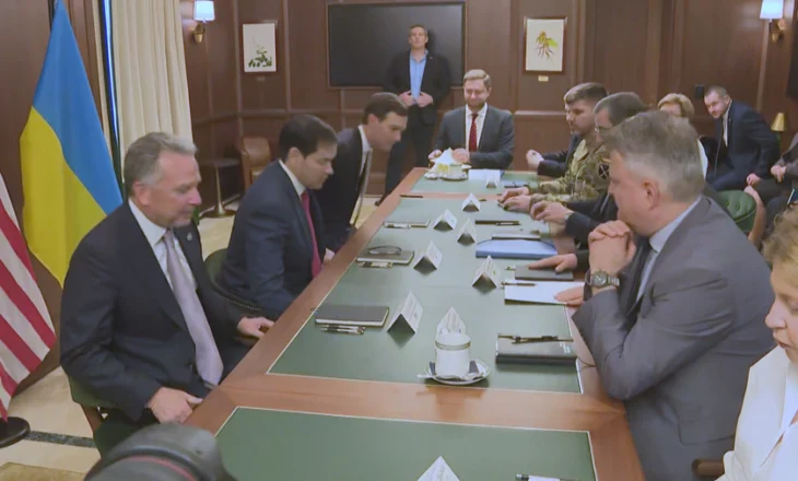 Tym i bardhë në Florida, SHBA dhe Ukraina bëjnë përparim në bisedimet e paqes