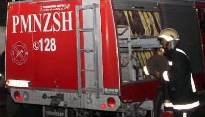 U arrestua duke shitur drogë në lokalin e tij, pezullohet nga puna zjarrëfikësi në Pogradec (EMRI)