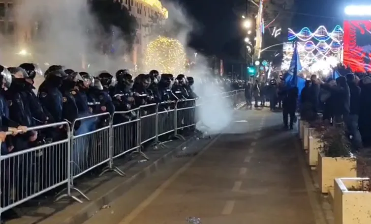 U arrestuan për trazirat në protestën e PD, Prokuroria e Tiranës: Detyrim paraqitje për 4 protestuesit e arrestuar