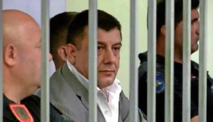 U dënua me burg të përjetshëm për ekzekutimin e kryekomisarit Dritan Lamaj, ja kur do të shqyrtohet kërkesa e Arben Frrokut për rihapje procesi
