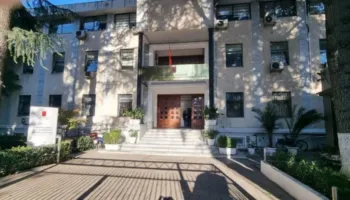 U dënua për përfitim të 1 mln eurove në mënyrë të paligjshme, Apeli liron nga masa e arrestit biznesmenen e njohur