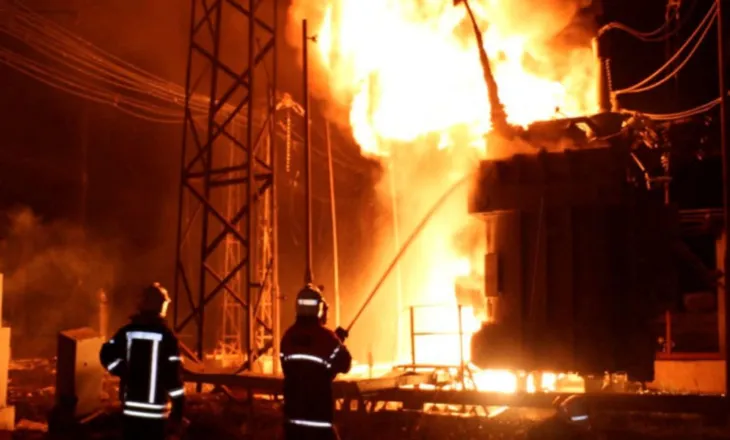 Ukraina feston Krishtlindjet në errësirë, Kremlini shkatërron rrjetin elektrik