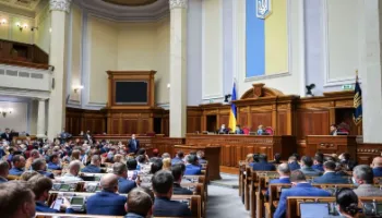 Ukrainë/ Nisin hetime për një skemë blerjeje votash nga deputetët