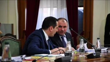 USB me provat e SPAK për Ballukun, anëtarët e Këshillit i marrin të pasigluara