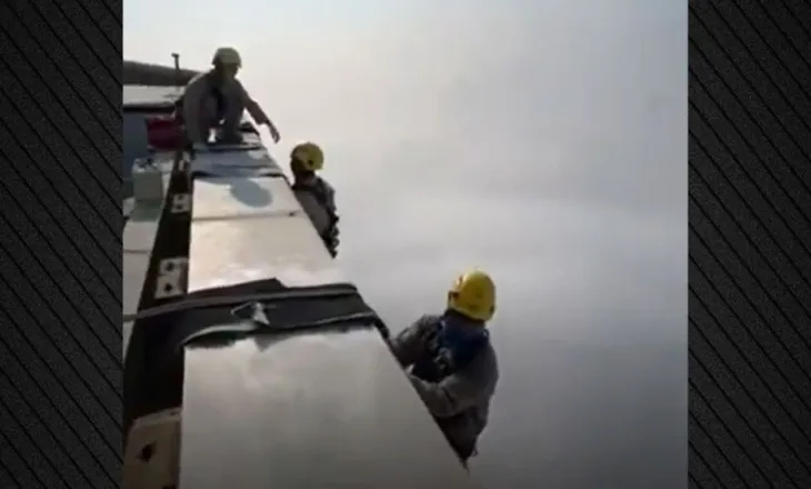 Varur në 828 metra, punëtorët nepalezë pastrojnë ndërtesën më të lartë në botë në Dubai