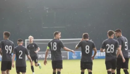 Vazhdojnë largimet te Tirana, sulmuesi zhduket nga bardheblutë