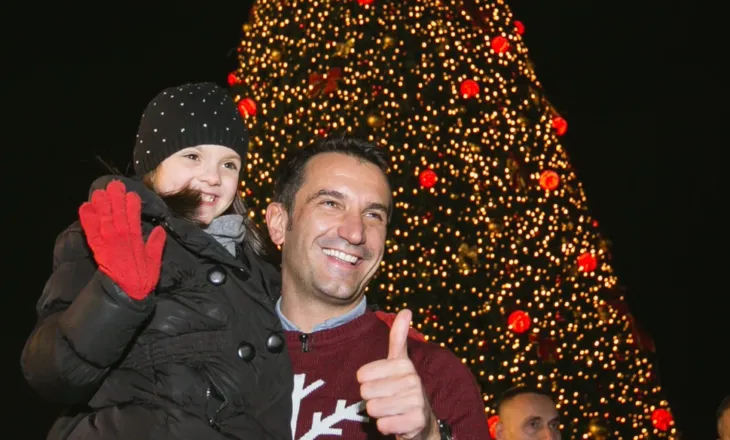 Veliaj uron Krishtlindjen nga qelia: Drita gjithmonë fiton mbi errësirën!