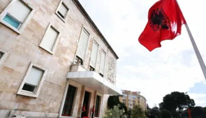 Vendim i qeverisë/ Rritje e pagës minimale në 50 mijë lekë, ja kur hyn në fuqi vendimi